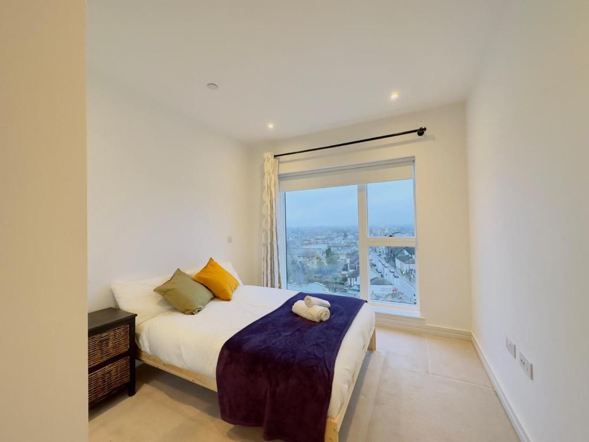 Luxurious Comfy Penthouse - Steps To East Croydon Train Station - Views Appartement Buitenkant foto